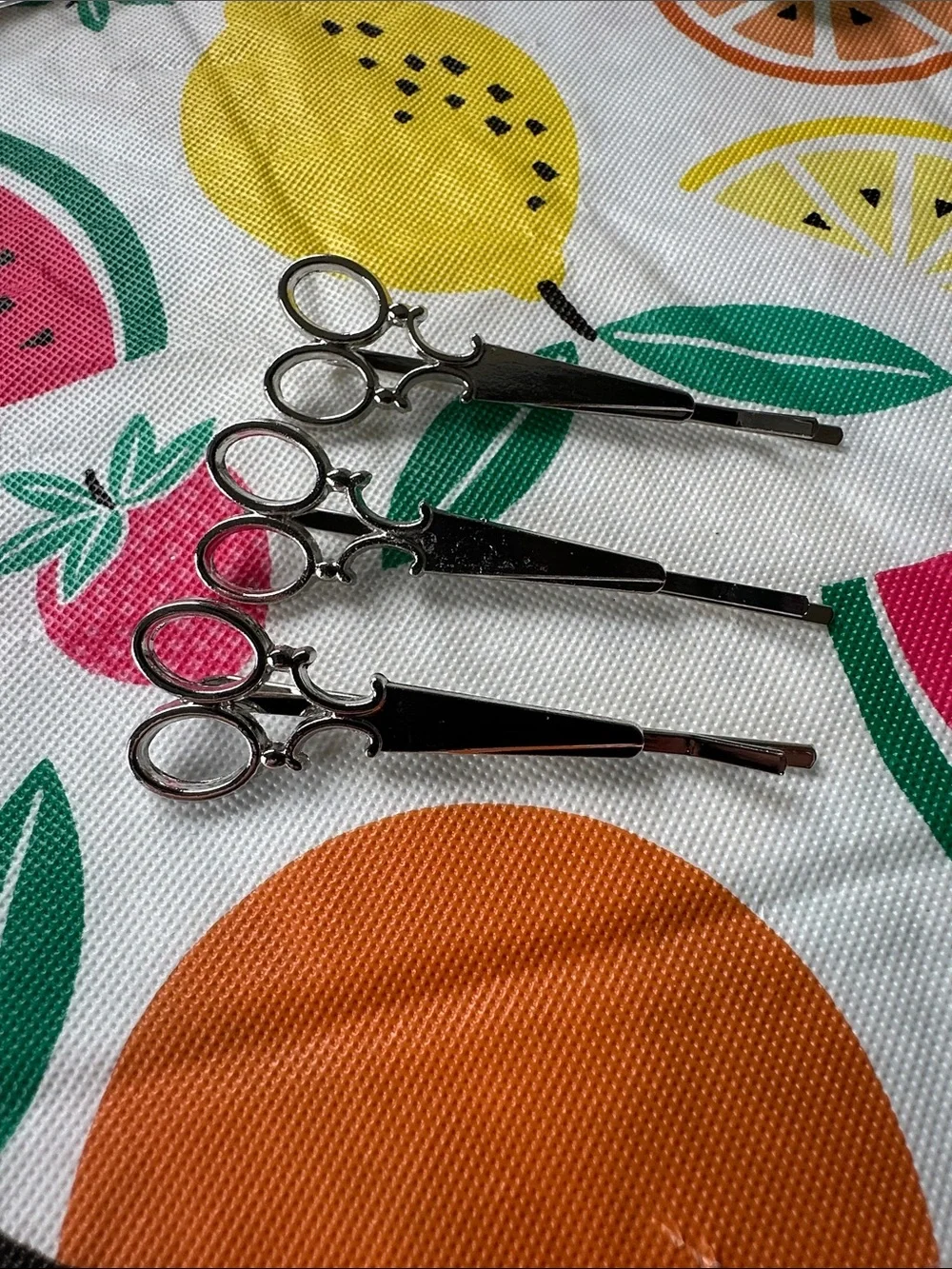 New Set of 3 Scissor Hair Clips